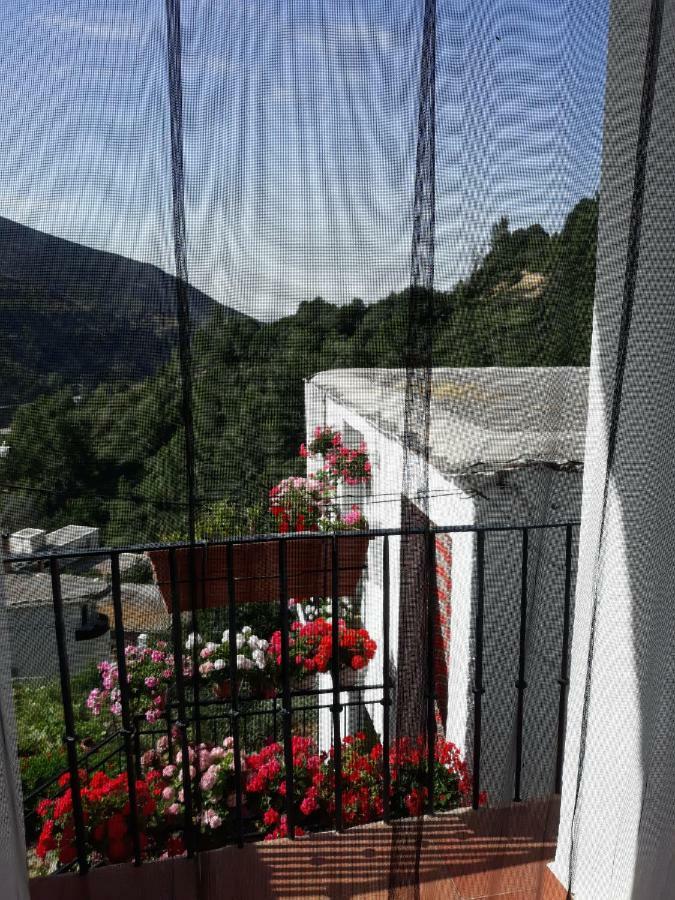Refugio Alpujarra Alta Trevélez Exterior foto